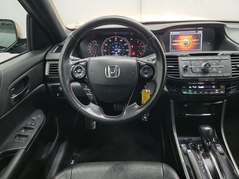 Used 2017 Honda Accord Sport Special Edition image 16