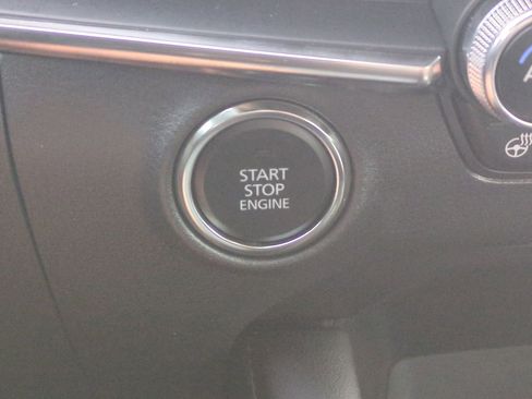 Used 2025 MAZDA MAZDA3 Hatchback w/Premium Plus Pkg image 27