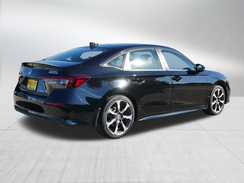 Certified 2025 Honda Civic Sport Touring image 7