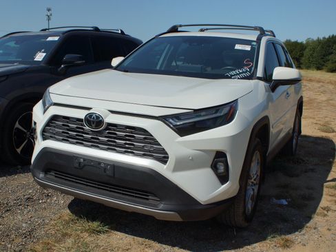 Used 2022 Toyota RAV4 Limited w/ Limited Grade Weather Package AWD/4WD image 1
