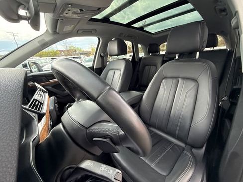 Used 2023 Audi Q5 2.0T Premium Plus image 24