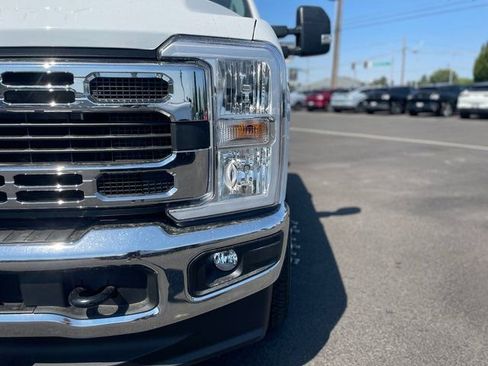 New 2025 Ford F350 XL w/ XL Chrome Package image 7