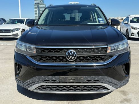 Used 2022 Volkswagen Taos SE image 6