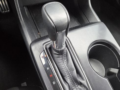 Used 2024 Honda Civic Sport image 29