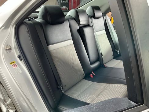 Used 2014 Toyota Camry SE image 22