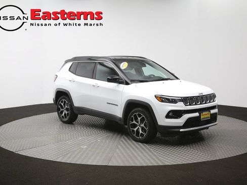 Used 2025 Jeep Compass Limited AWD/4WD image 47