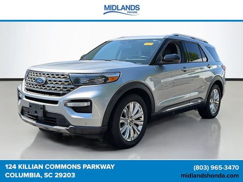 Used 2022 Ford Explorer Limited w/ Equipment Group 301A RWD image 2