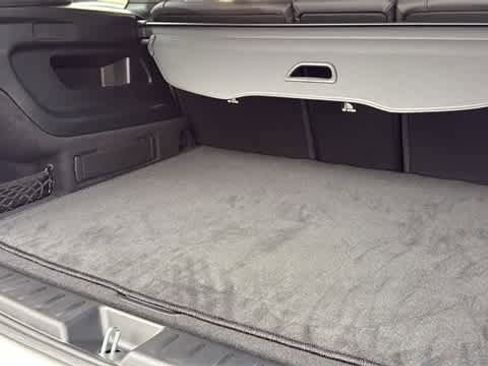 Used 2025 Mercedes-Benz GLB 250 4MATIC image 34