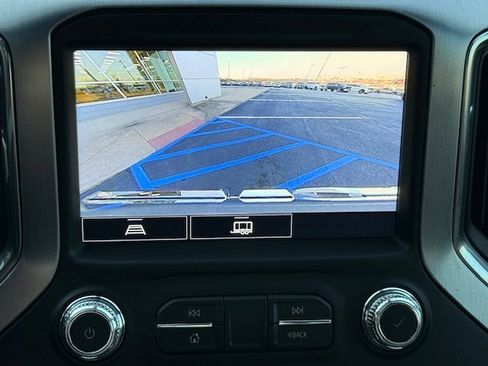 Used 2021 GMC Sierra 1500 SLE w/ Preferred Package image 20