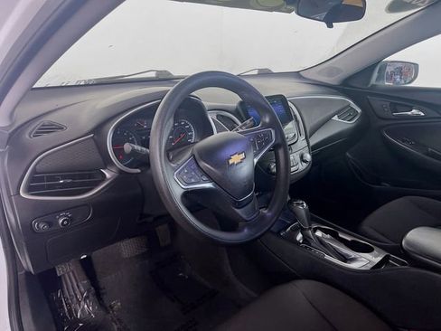 Used 2020 Chevrolet Malibu LS FWD image 11