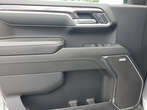 Used 2024 Chevrolet Silverado 1500 LTZ image 21