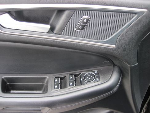 Used 2024 Ford Edge SEL AWD/4WD image 14