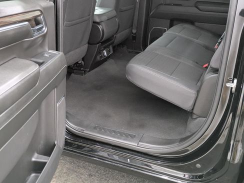 Used 2024 Chevrolet Silverado 1500 LT image 22