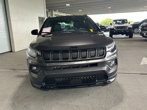 Used 2022 Jeep Compass Latitude FWD image 8