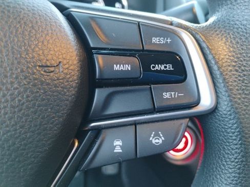 Used 2019 Honda Accord EX image 16