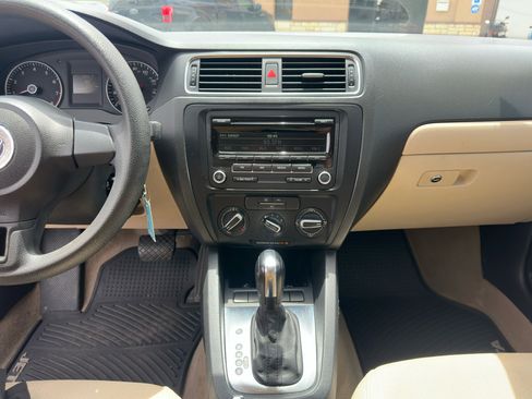 Used 2012 Volkswagen Jetta SE image 34