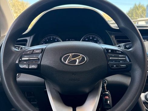 Used 2020 Hyundai Elantra SEL w/ Cargo Package (C1) image 16