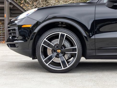 Certified 2022 Porsche Cayenne S AWD/4WD image 13