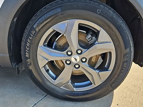 Used 2022 Ford Mustang Mach-E Select image 9