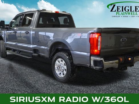 Used 2024 Ford F250 XLT image 2