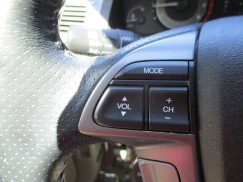 Used 2013 Honda Odyssey Touring image 38