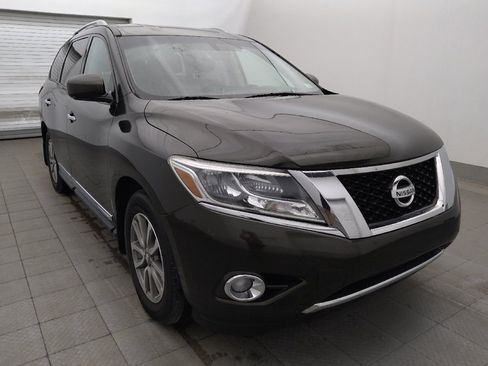 Used 2015 Nissan Pathfinder SL w/ SL Tech Package FWD image 13