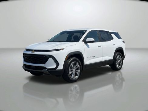 New 2026 Chevrolet Equinox LT w/ Convenience Package II FWD image 5