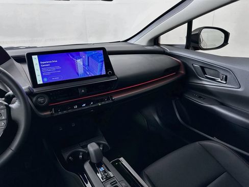 Used 2026 Toyota Prius Plug-In Hybrid FWD image 23