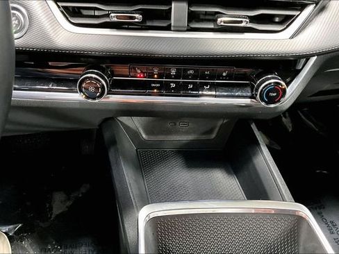 Used 2025 Chevrolet Equinox LT image 15