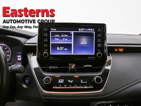 Used 2021 Toyota Corolla SE w/ SE Premium Package FWD image 12