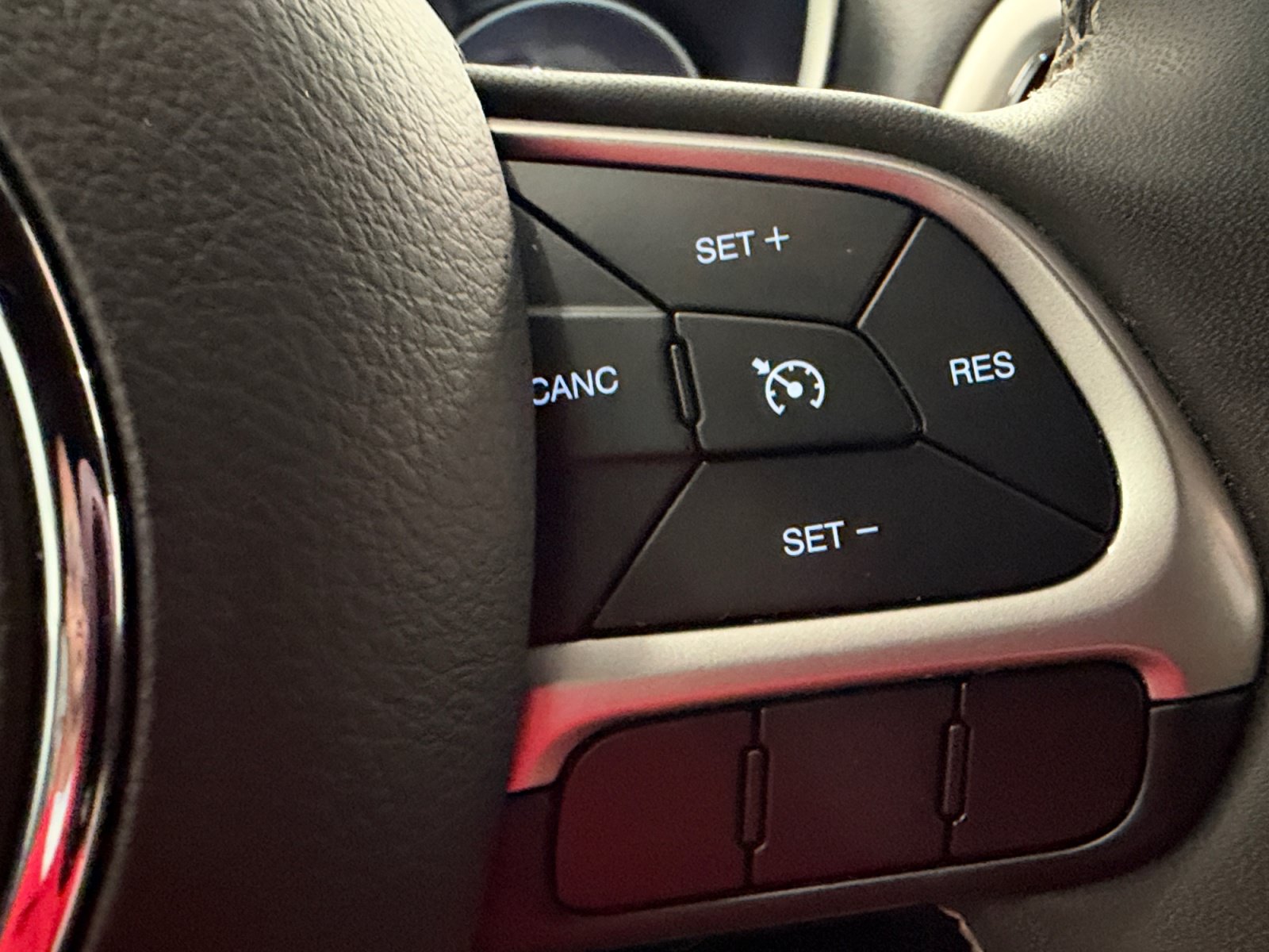 Used 2021 Jeep Compass Latitude AWD/4WD image 33