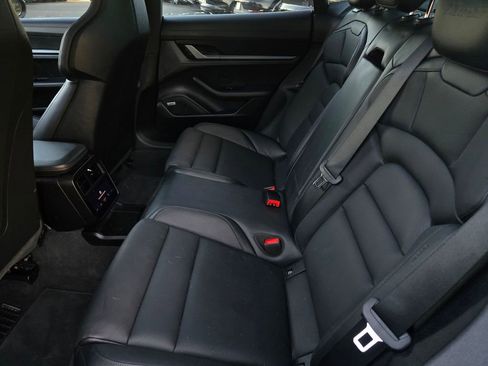 Used 2020 Porsche Taycan Turbo image 14