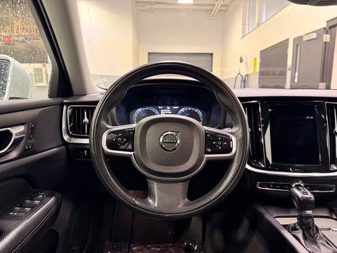 Used 2022 Volvo V60 T5 Cross Country AWD/4WD image 22