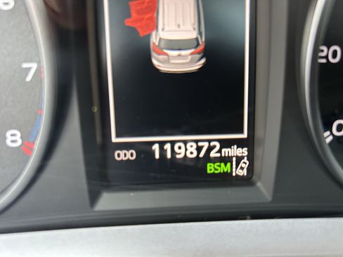 Used 2018 Toyota RAV4 XLE AWD/4WD image 26