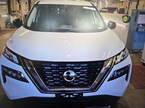 Used 2021 Nissan Rogue S image 6