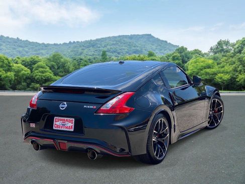 Used 2016 Nissan 370Z NISMO RWD image 22