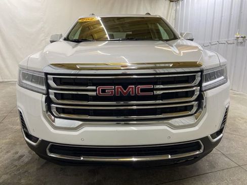 Used 2023 GMC Acadia SLT AWD/4WD image 2