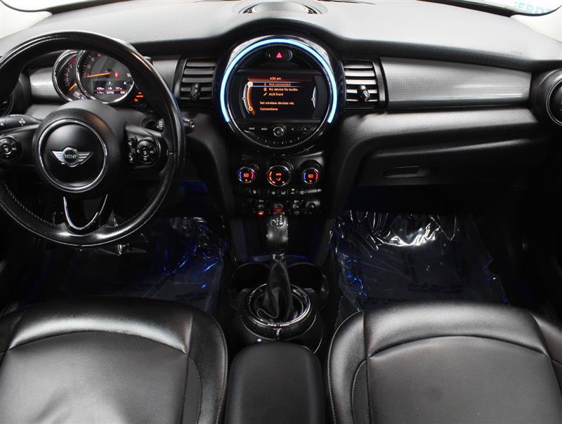 Used 2015 MINI Cooper 2-Door Hardtop FWD image 9