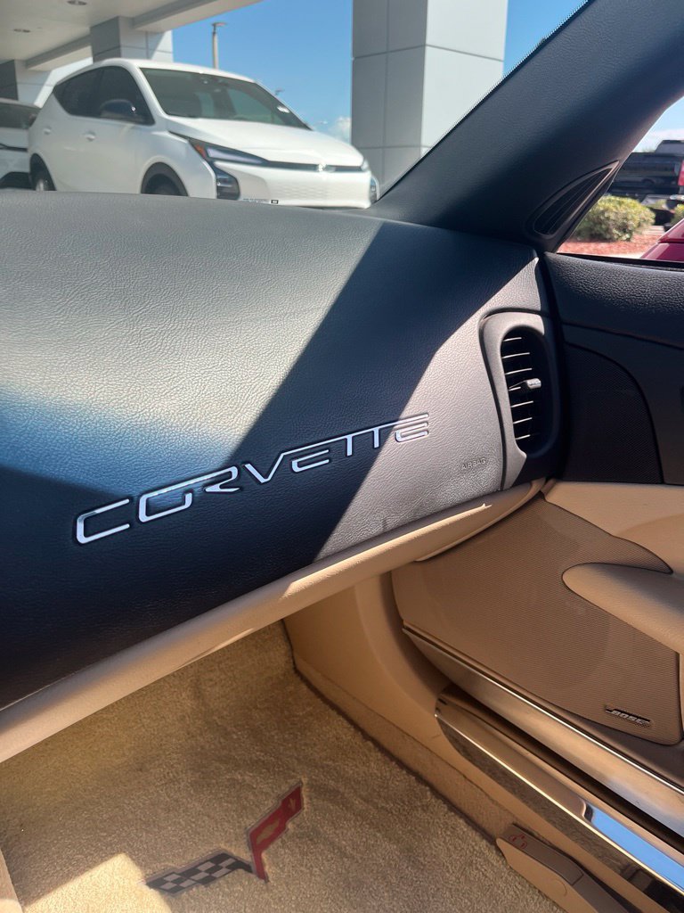 Used 2005 Chevrolet Corvette Coupe w/ Preferred Equipment Group RWD image 21