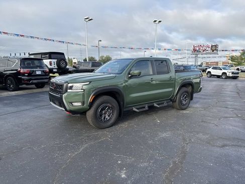 Used 2025 Nissan Frontier PRO-4X w/ Pro Convenience Package AWD/4WD image 2