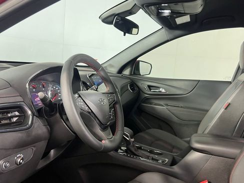 Used 2024 Chevrolet Equinox RS image 24