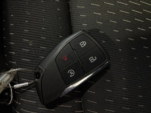 Used 2025 Chevrolet Equinox LT image 27