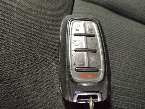 Used 2024 Chrysler Voyager LX FWD image 32