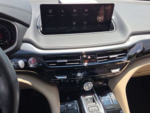 Used 2024 Acura MDX SH-AWD w/ Technology Package image 18