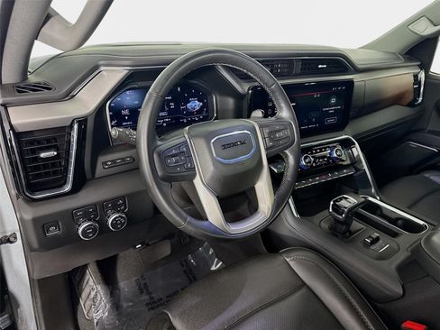 Certified 2024 GMC Sierra 1500 Denali w/ Denali Reserve Package AWD/4WD image 9