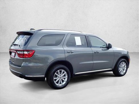 Used 2022 Dodge Durango SXT AWD/4WD image 4