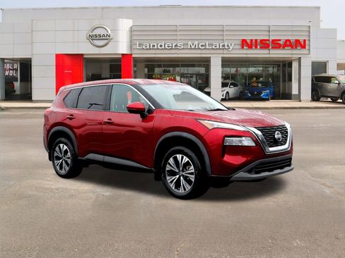 Used 2021 Nissan Rogue SV image 1