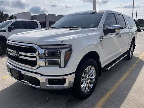 Used 2025 Ford F150 Lariat w/ Equipment Group 501A Mid AWD/4WD image 7