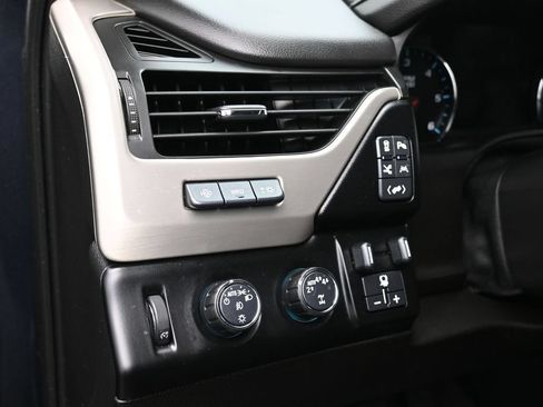 Used 2019 GMC Yukon Denali w/ Denali Ultimate Package AWD/4WD image 20