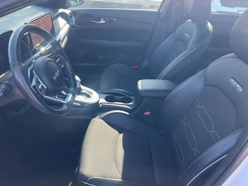 Certified 2023 Kia Forte GT-Line image 4